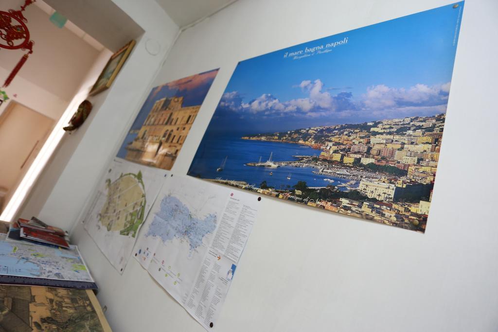 Youthhome B&B Napoli Ruang foto
